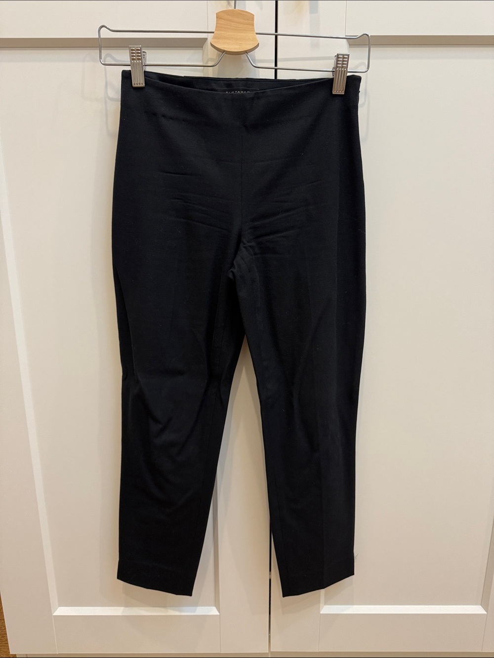 Elie Tahari Black Cropped Stretch Ponte Pants